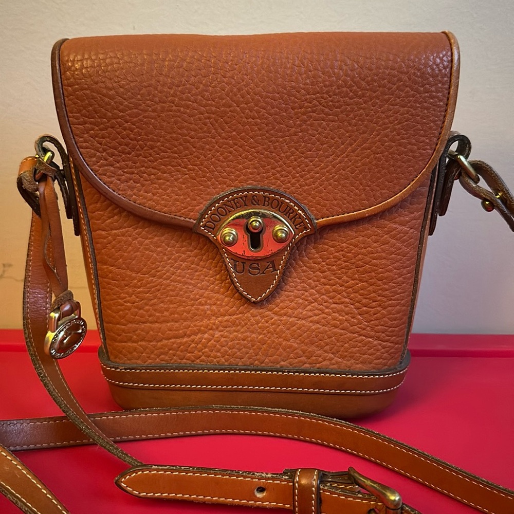 Vintage Dooney and Bourke Saddle Bag Cross Body